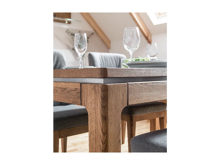 Table à manger extensible 160 à 250cm en bois de chêne rustique Manky