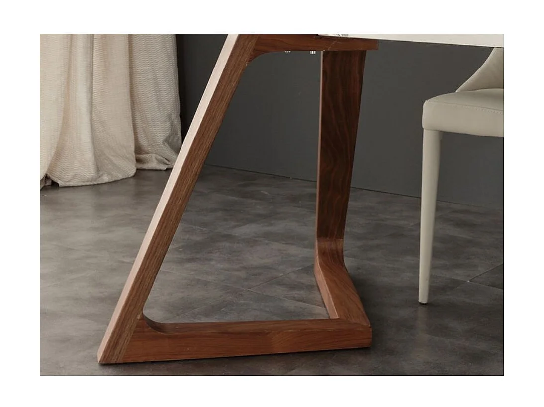 Table de repas extensible plateau en verre et piétement bois massif noyer Kudane-Longueur 180/260 cm