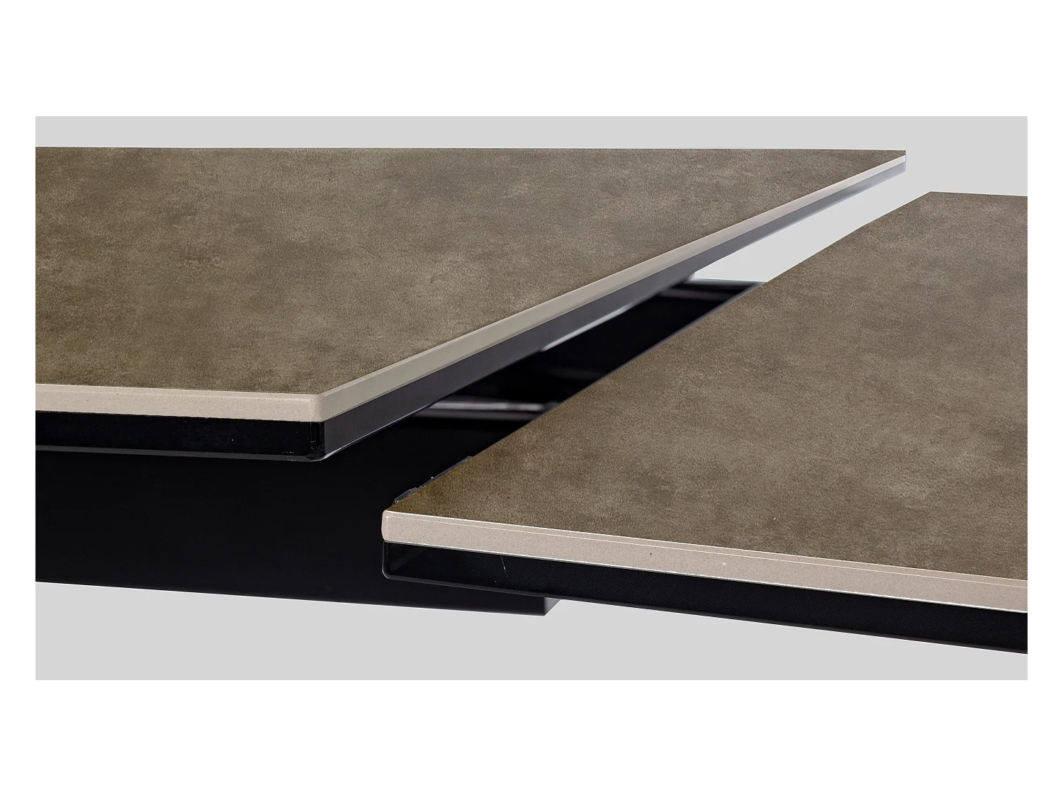 Table extensible en acier et céramique Achel L 160-240cm