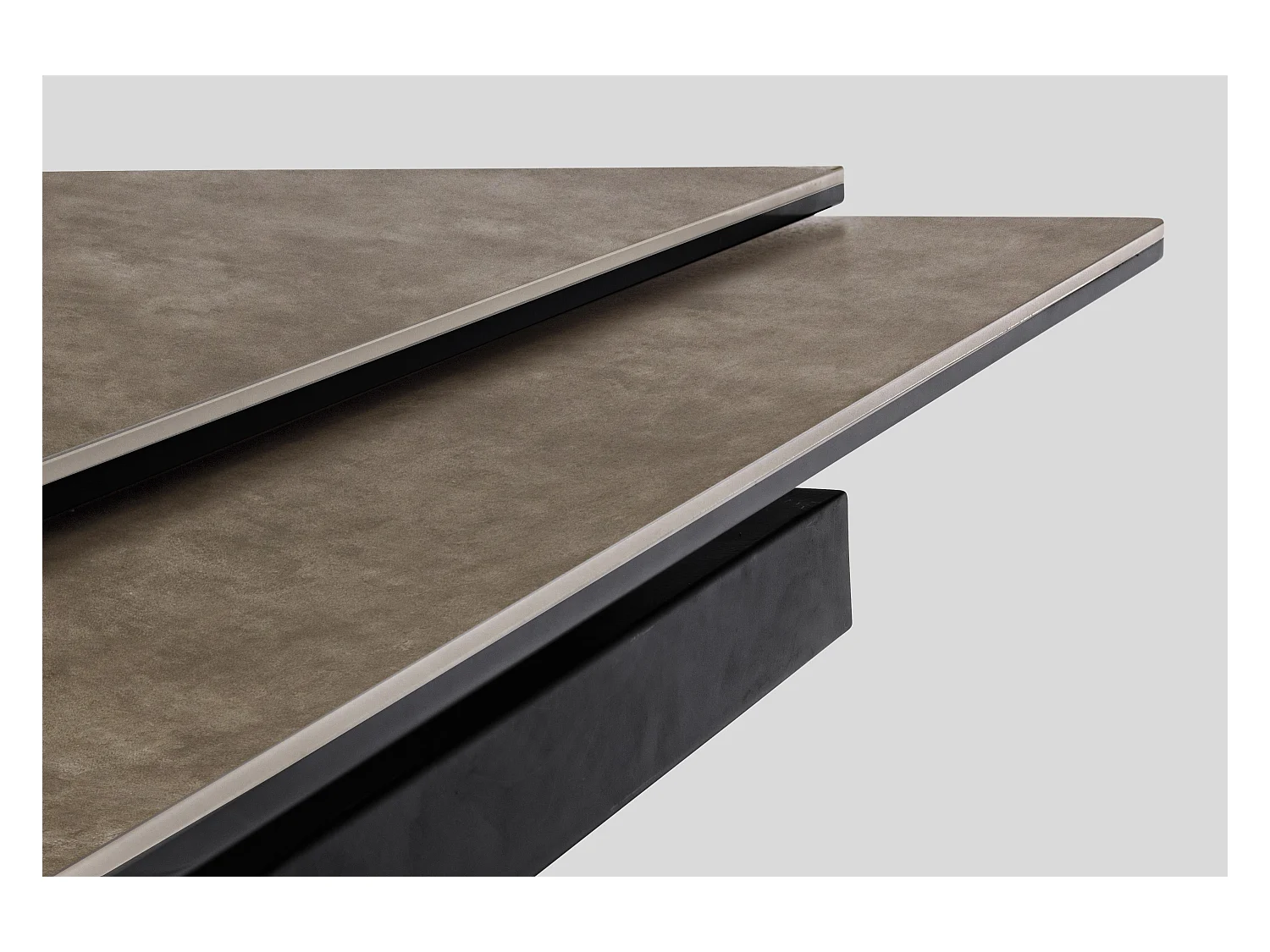 Table extensible en acier et céramique Achel L 160-240cm