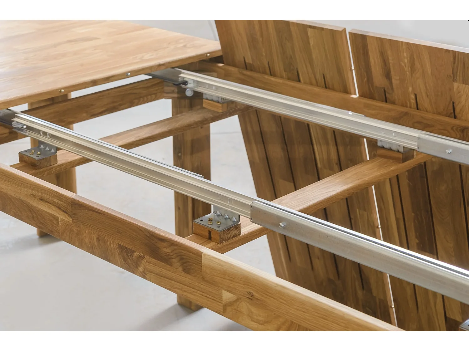 Table à manger extensible en chêne massif 4 à 12 places L 160 à 280cm Kristen