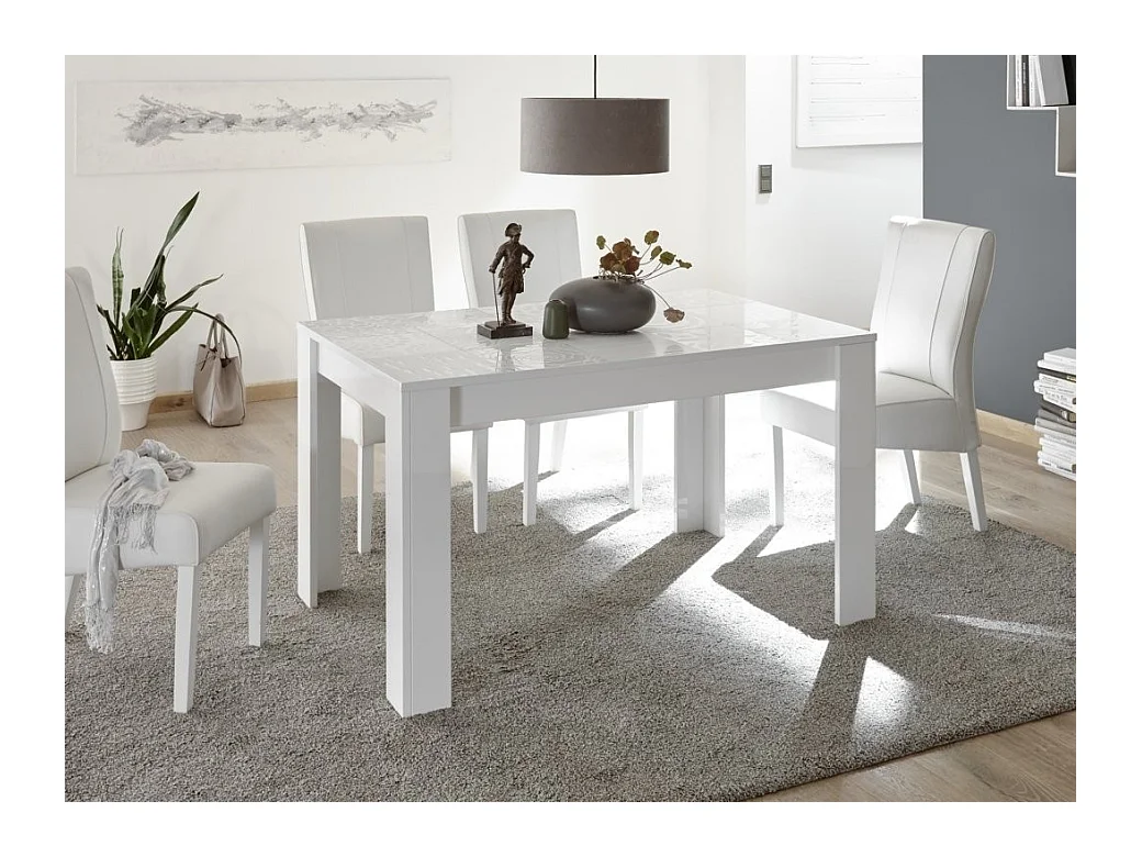 Table extensible 4 à 6 personnes L 137 à 185cm laqué blanc brillant Zebre