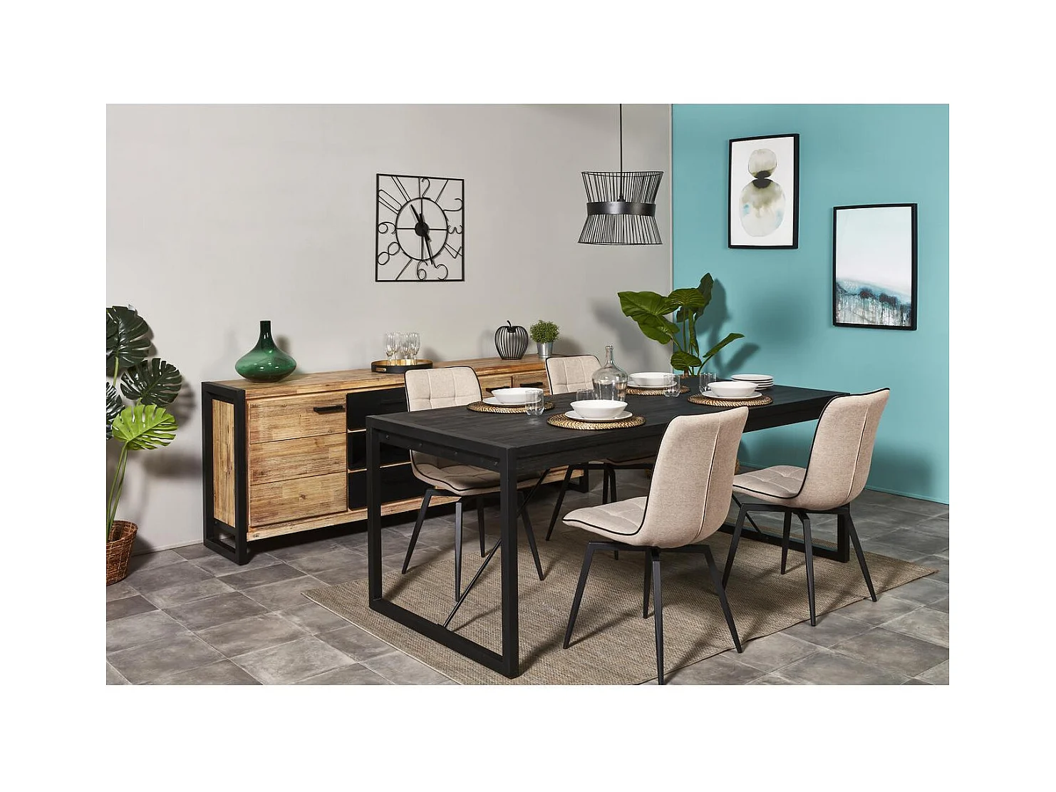 Uitschuifbare tafel 180/230 cm 10 plaatsen vintage zwart massief hout en zwart stalen poten Zayane