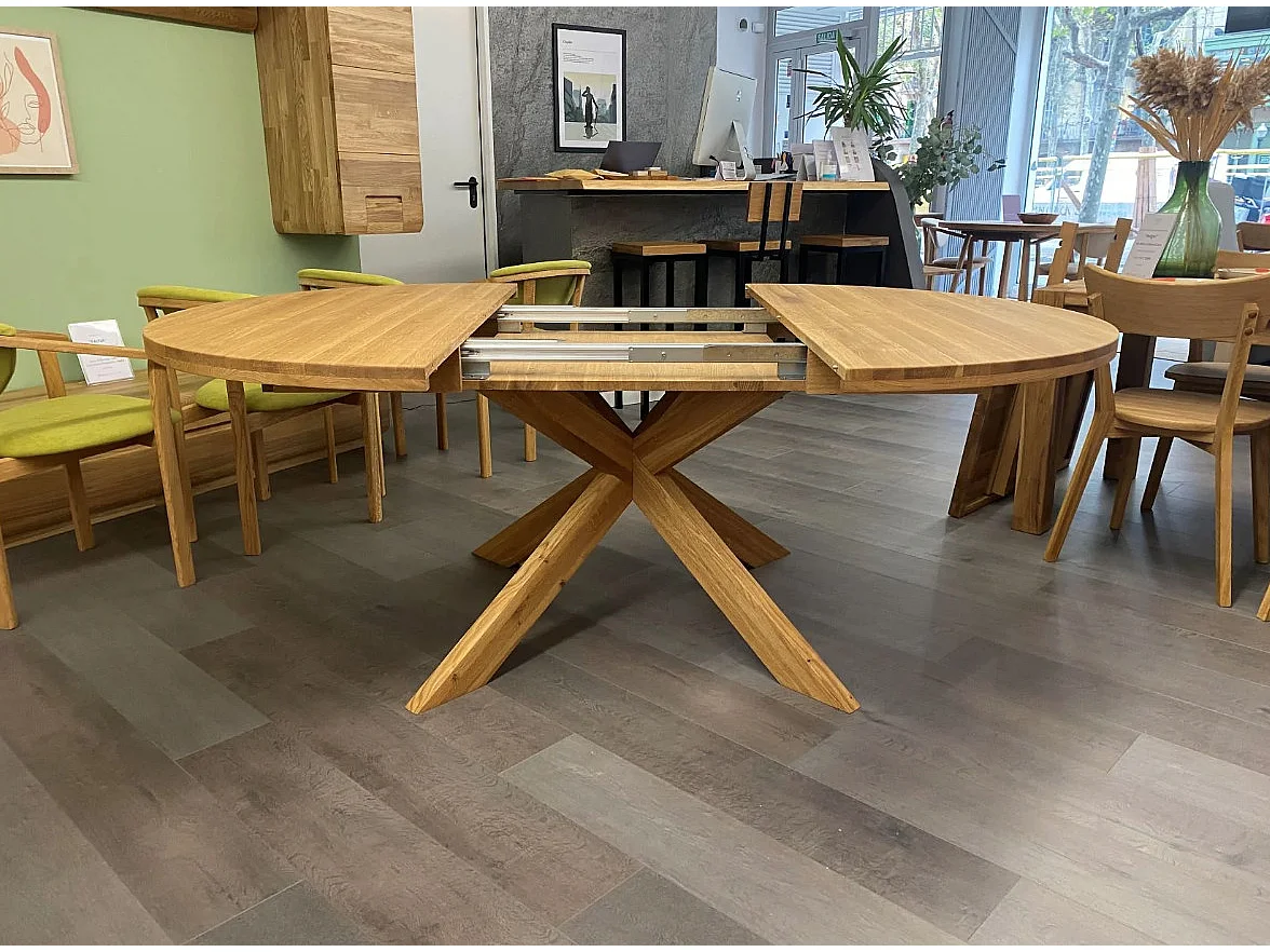 Table extensible ronde en bois de chêne miel Boris 140-190cm