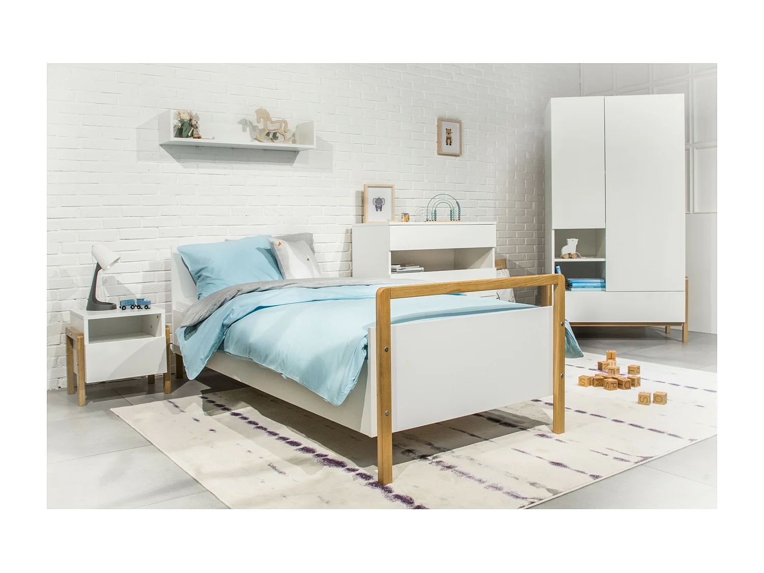 Lit enfant scandinave blanc et bois de chêne vernis Vanka 80x180-