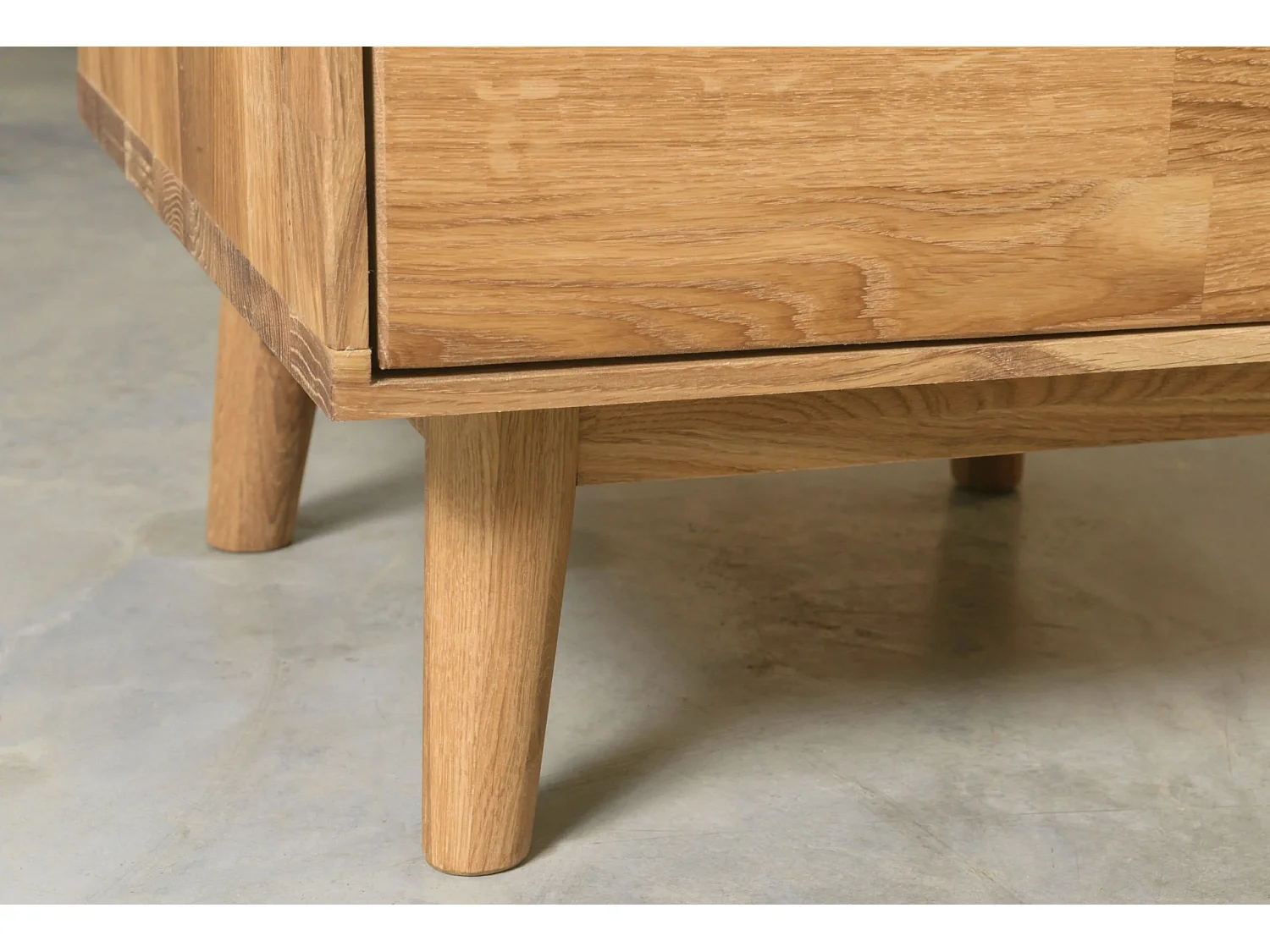 Chevet 2 tiroirs en bois de chêne massif Kundy