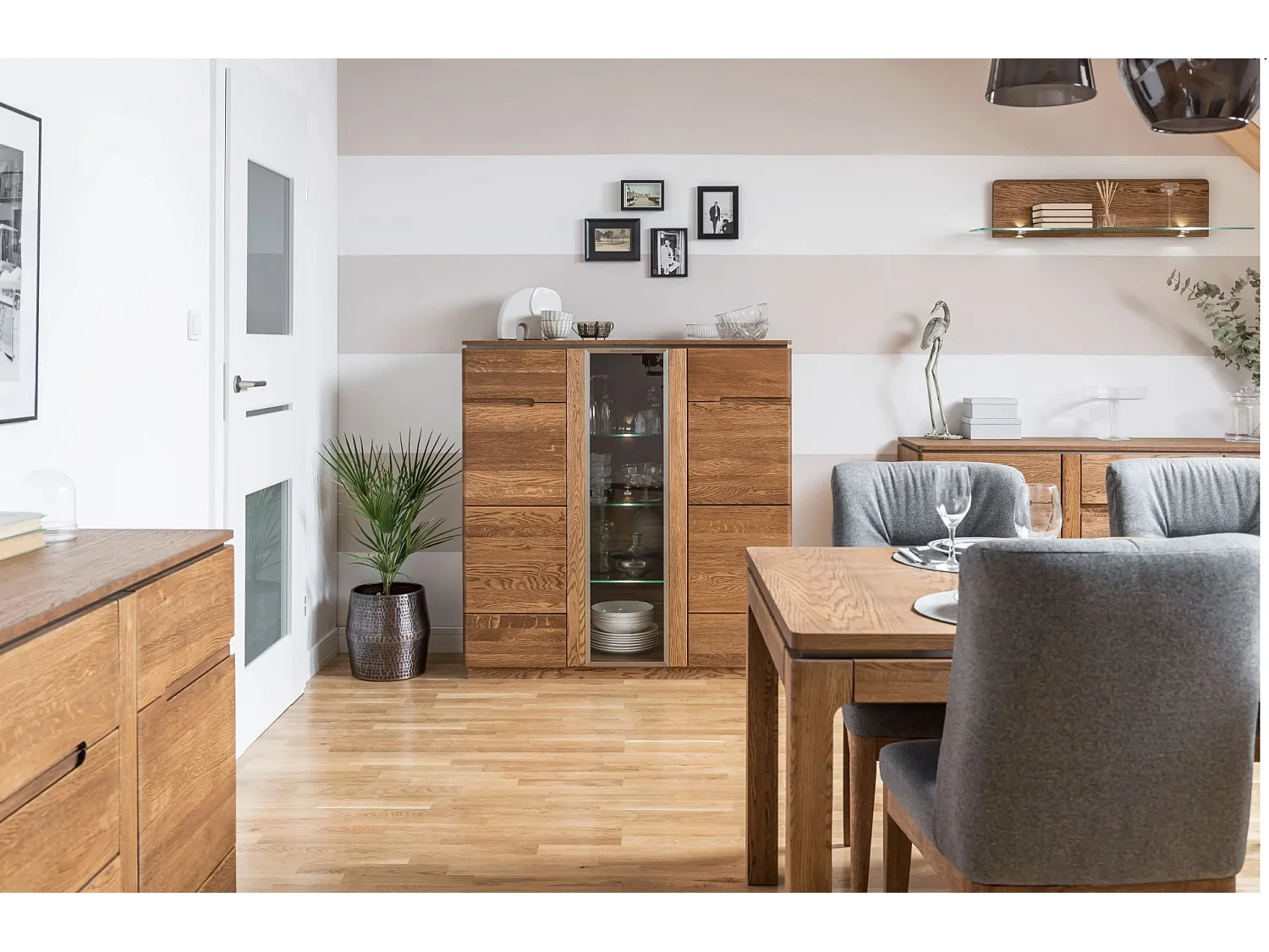 Vitrine en bois de chêne rustique Manky 120cm