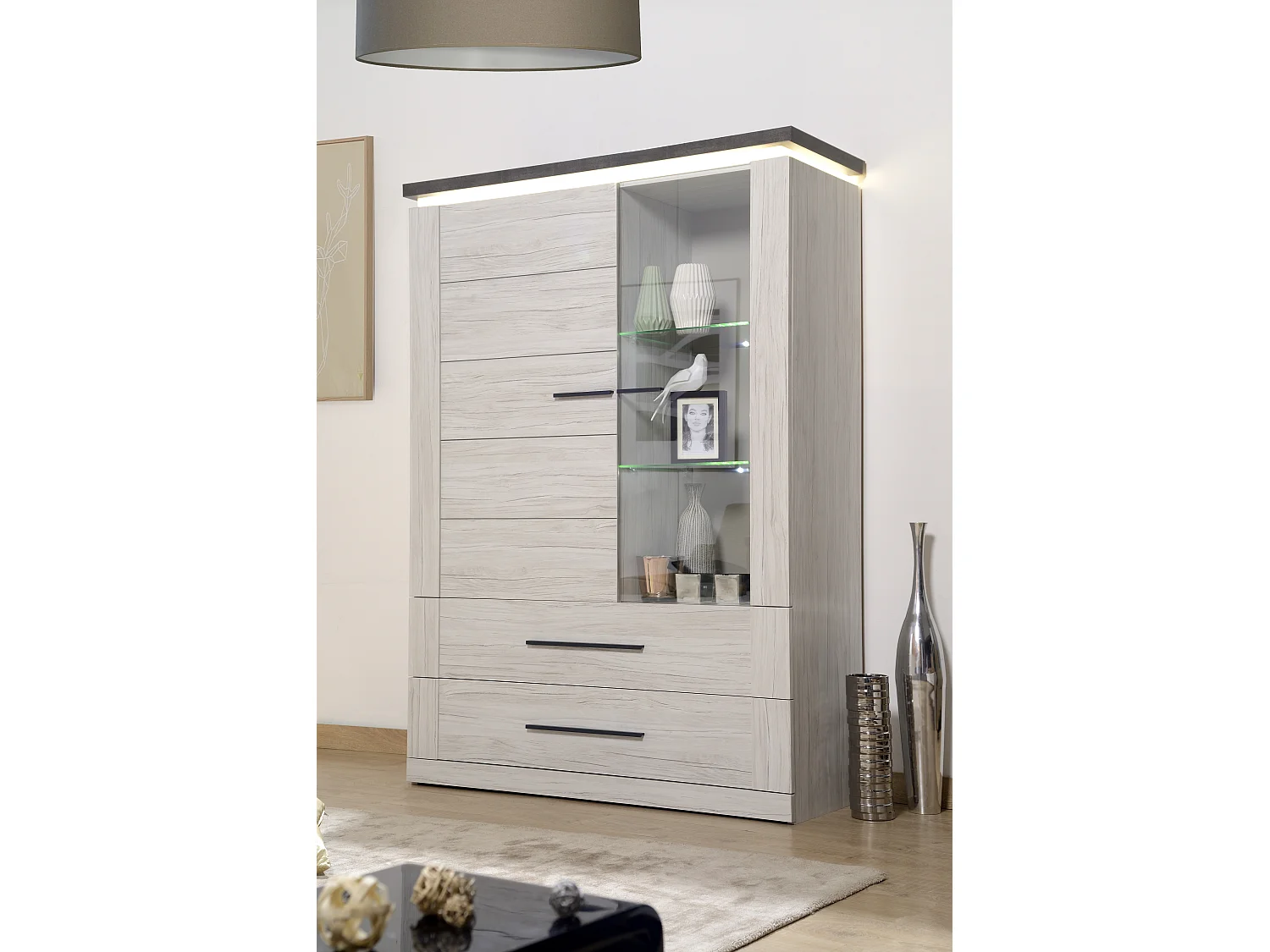 Vitrine lumineuse 2 portes 2 tiroirs chêne et béton foncé Korm