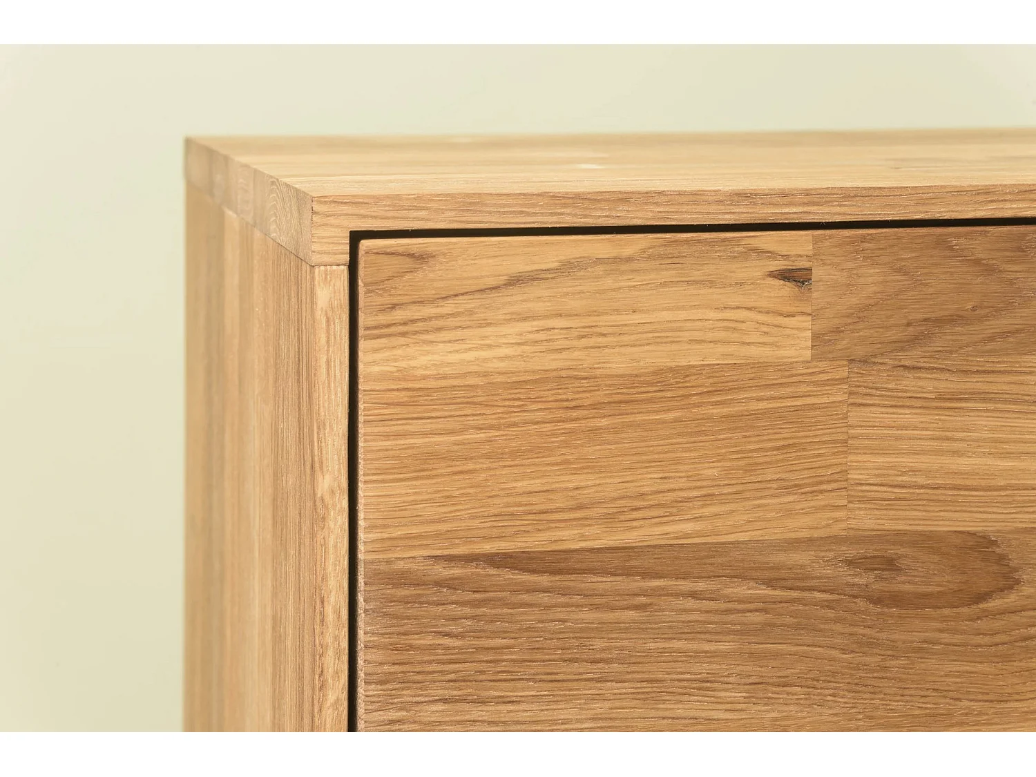 Commode en bois de chêne massif 4 tiroirs Kundy 80cm