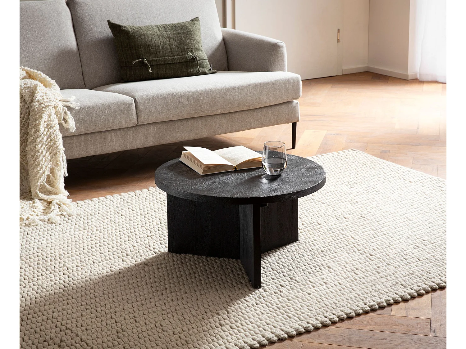 Table Basse Ronde Bois Massif Noir 60 cm Table de Canapé Salon Moderne