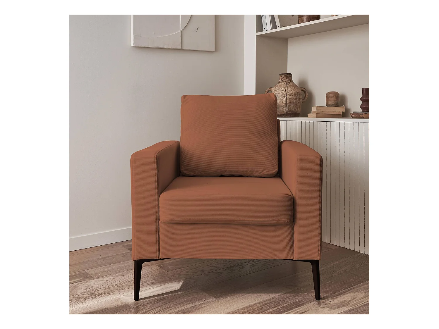 Sillón de pana y patas de metal terracotta