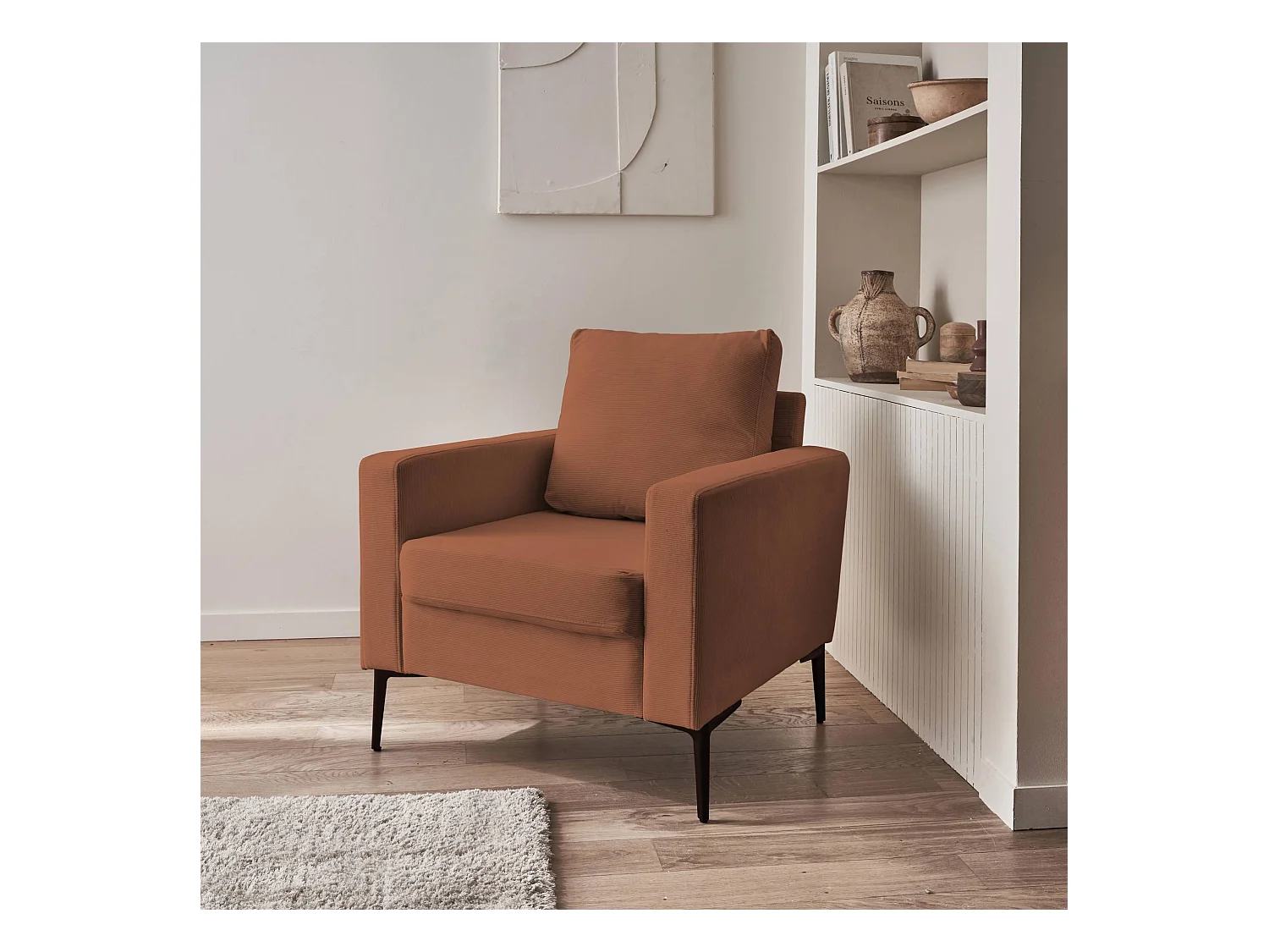 Sillón de pana y patas de metal terracotta