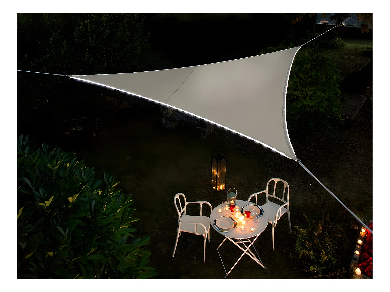 Voile d'ombrage triangulaire Leds solaires 3,60 x 3,60 x 3,60 m Taupe - Jardiline