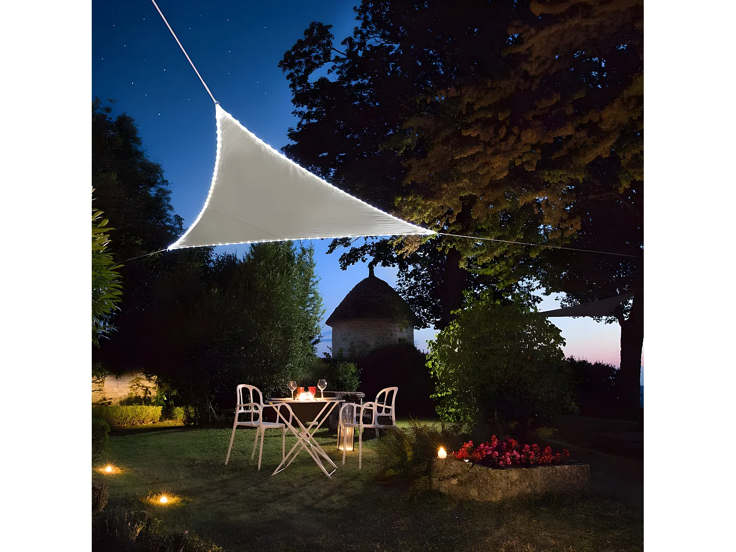 Voile d'ombrage triangulaire Leds solaires 3,60 x 3,60 x 3,60 m Taupe - Jardiline