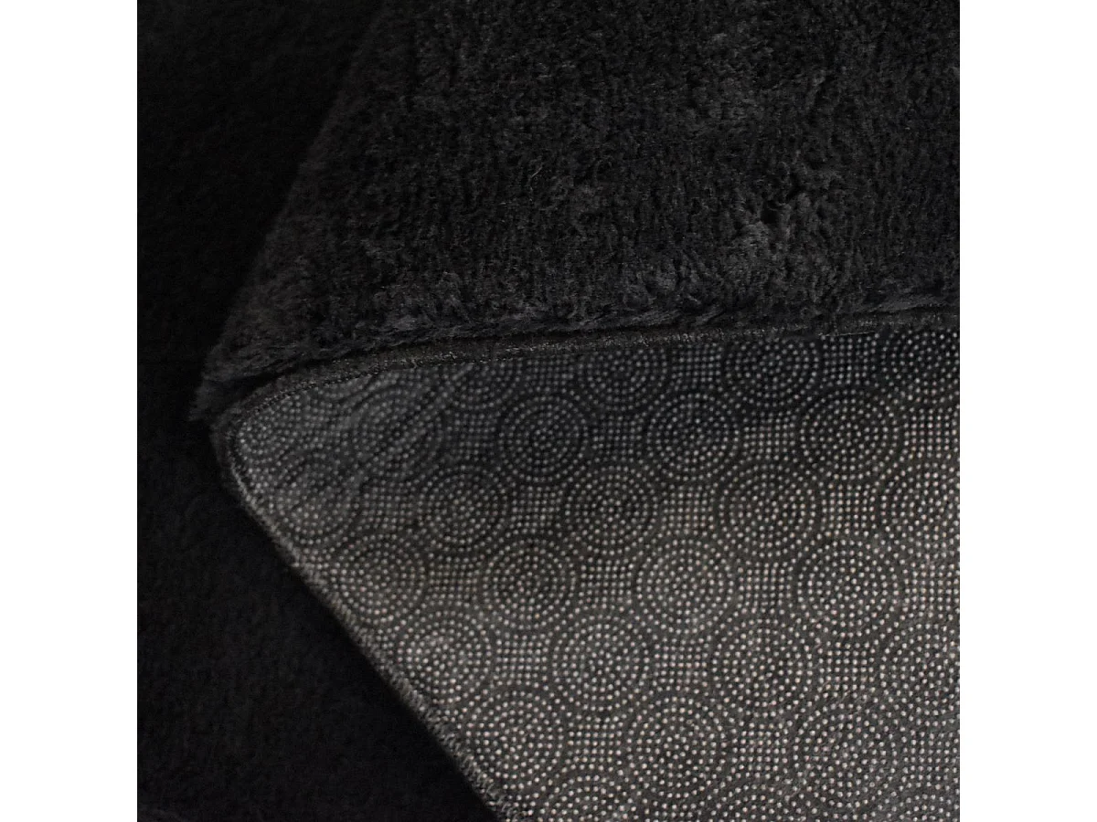 Tapis d'entrée LYN10 LAVABLE 80x150 soyeux et doux, tapis noir uni à l'aspect : Shaggy