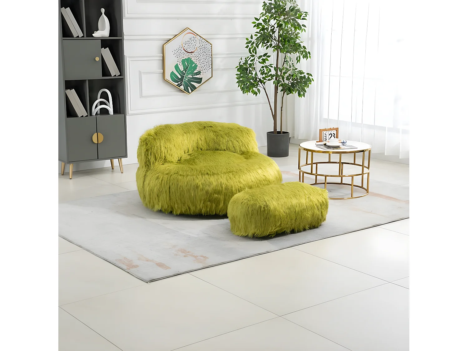 Comfortabele fauteuil in imitatiebont met ottoman voor volwassenen en kinderen