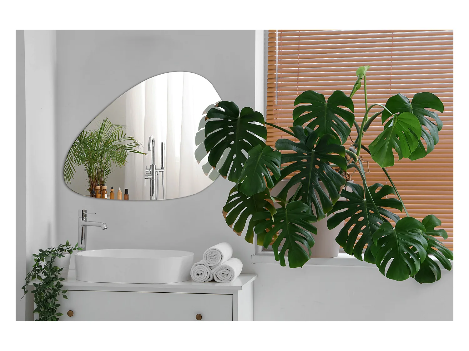 Espejo diseño moderno original forma orgánica 68x67cm artístico