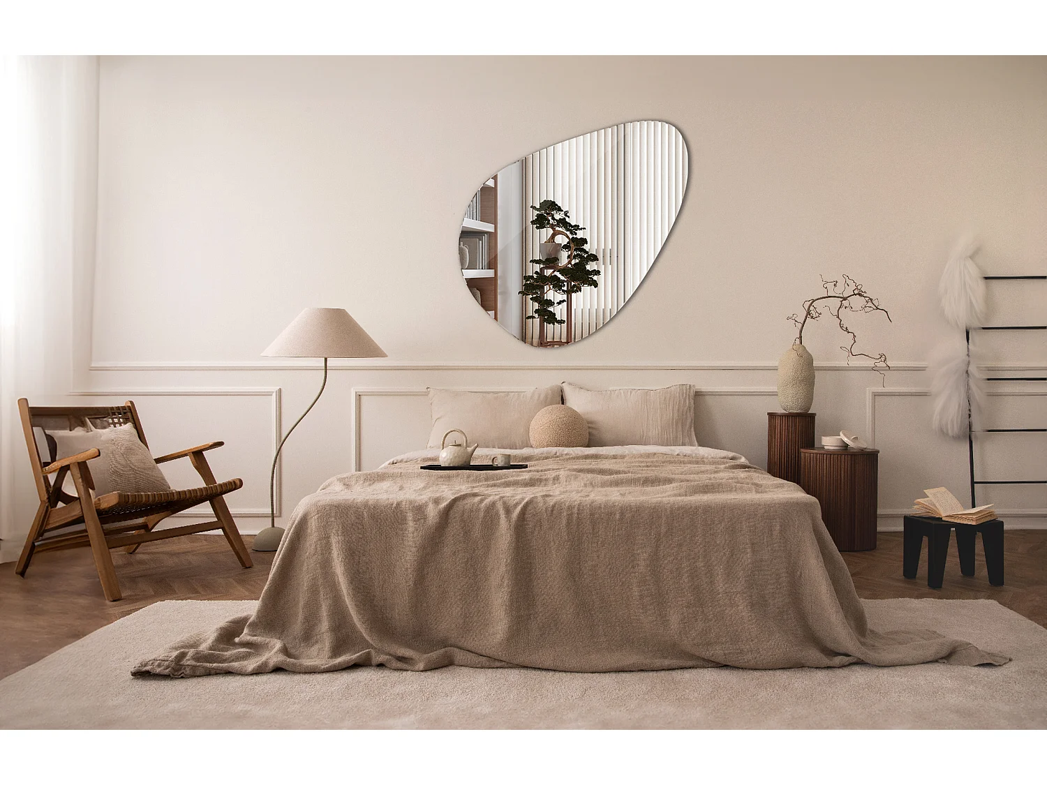 Miroir design moderne original forme organique 68x67cm artistique