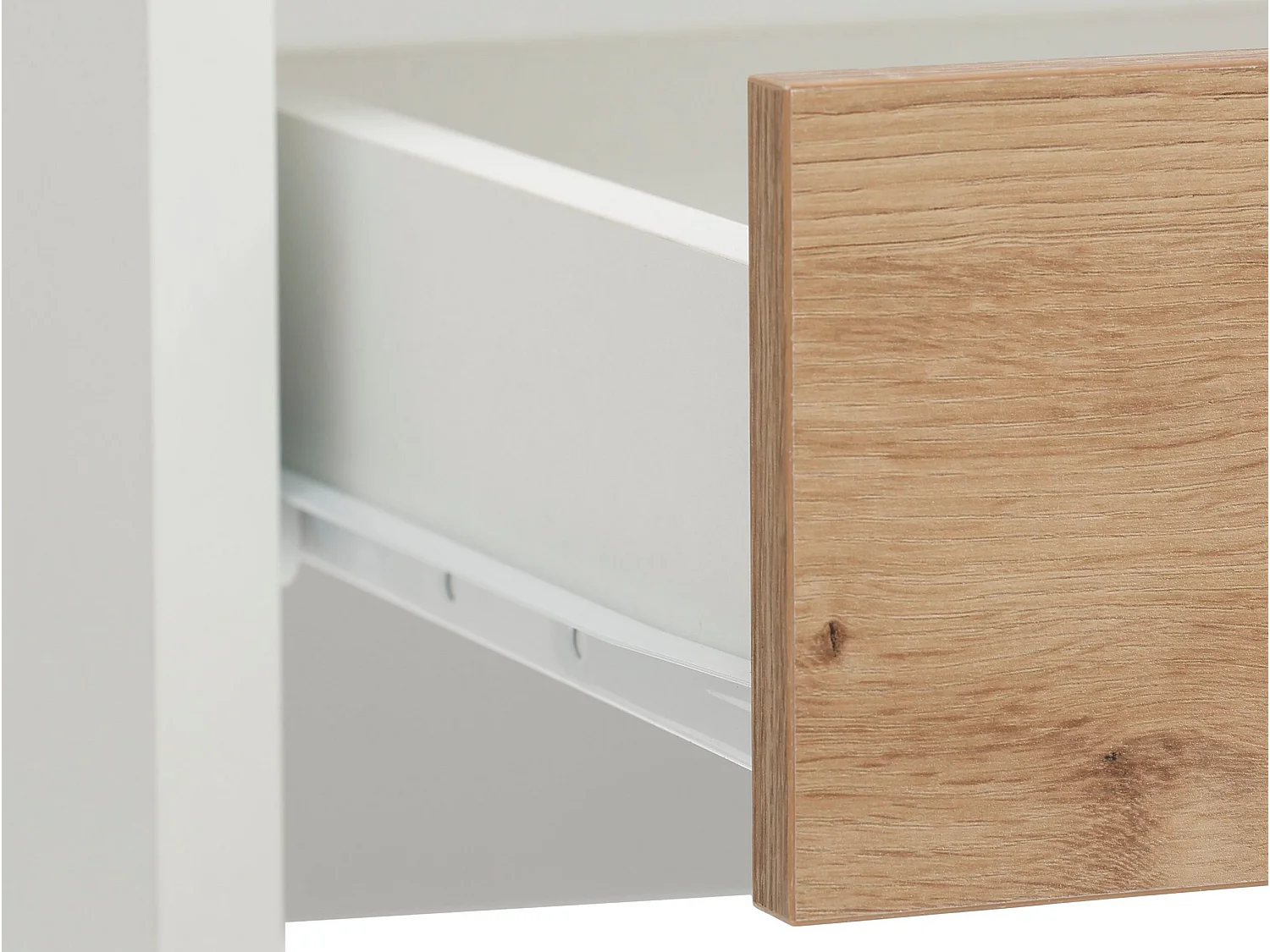 Cómoda en Roble Blanco