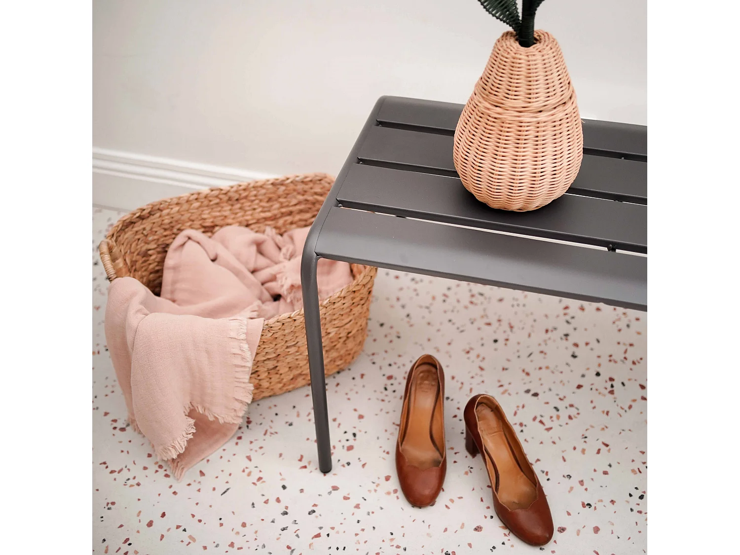 Banc d'intérieur en métal anthracite - Palavas