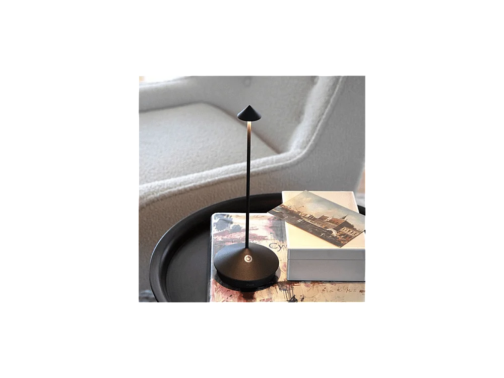 Lampa stołowa LED Pina Pro, matowa czerń, akumulatorowa i ściemnialna, bezprzewodowa, szafranowa