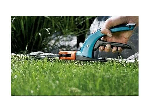 Cisaille à Gazon Orientable Gardena Comfort 27,9x2,5x7,6 cm Fonction Pivotante 360° Lames Antiadhésives Verrouillage de Sécurité