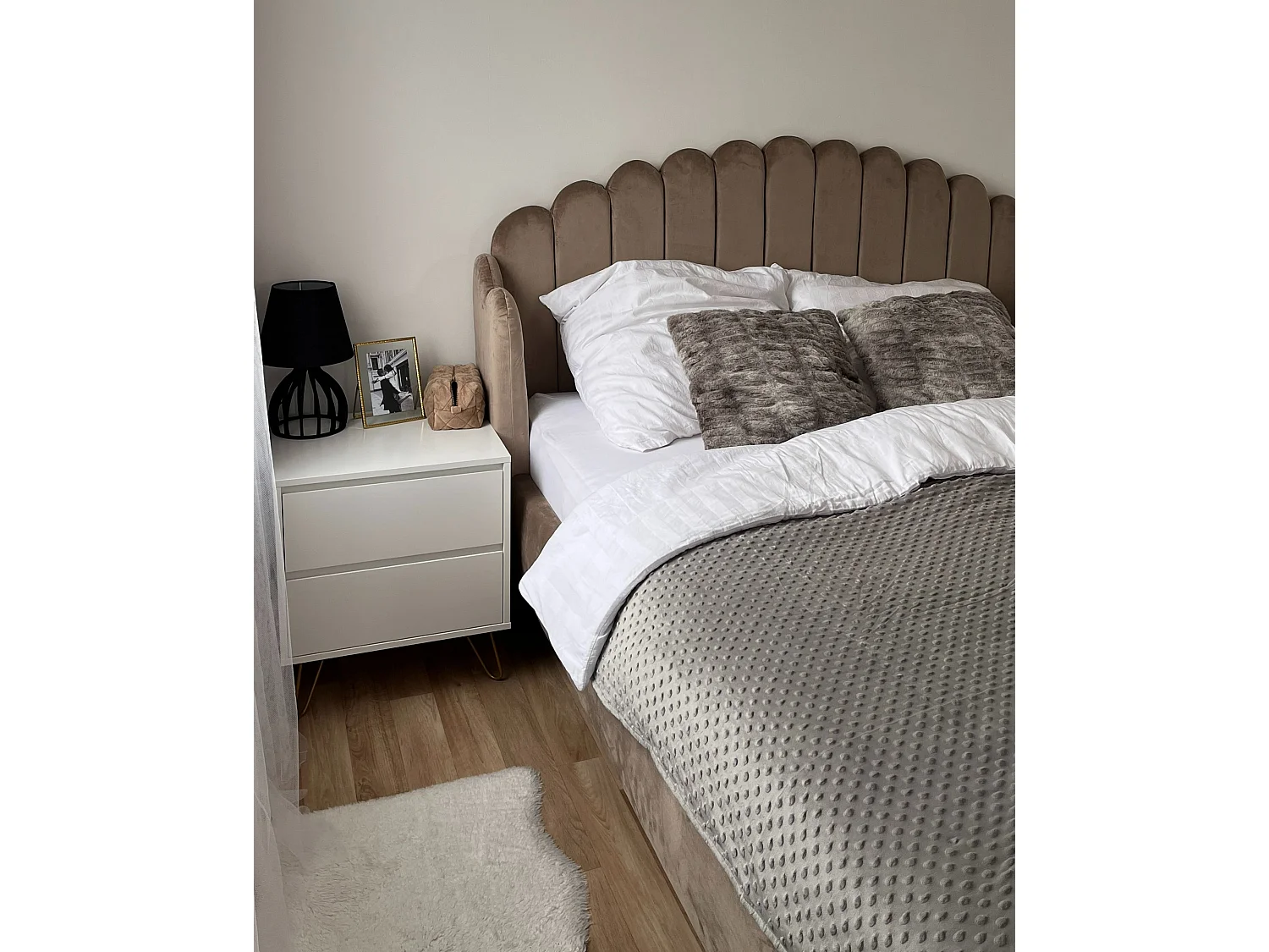 Bed Fluweel AMBILLOU 160 x 200 cm Taupe
