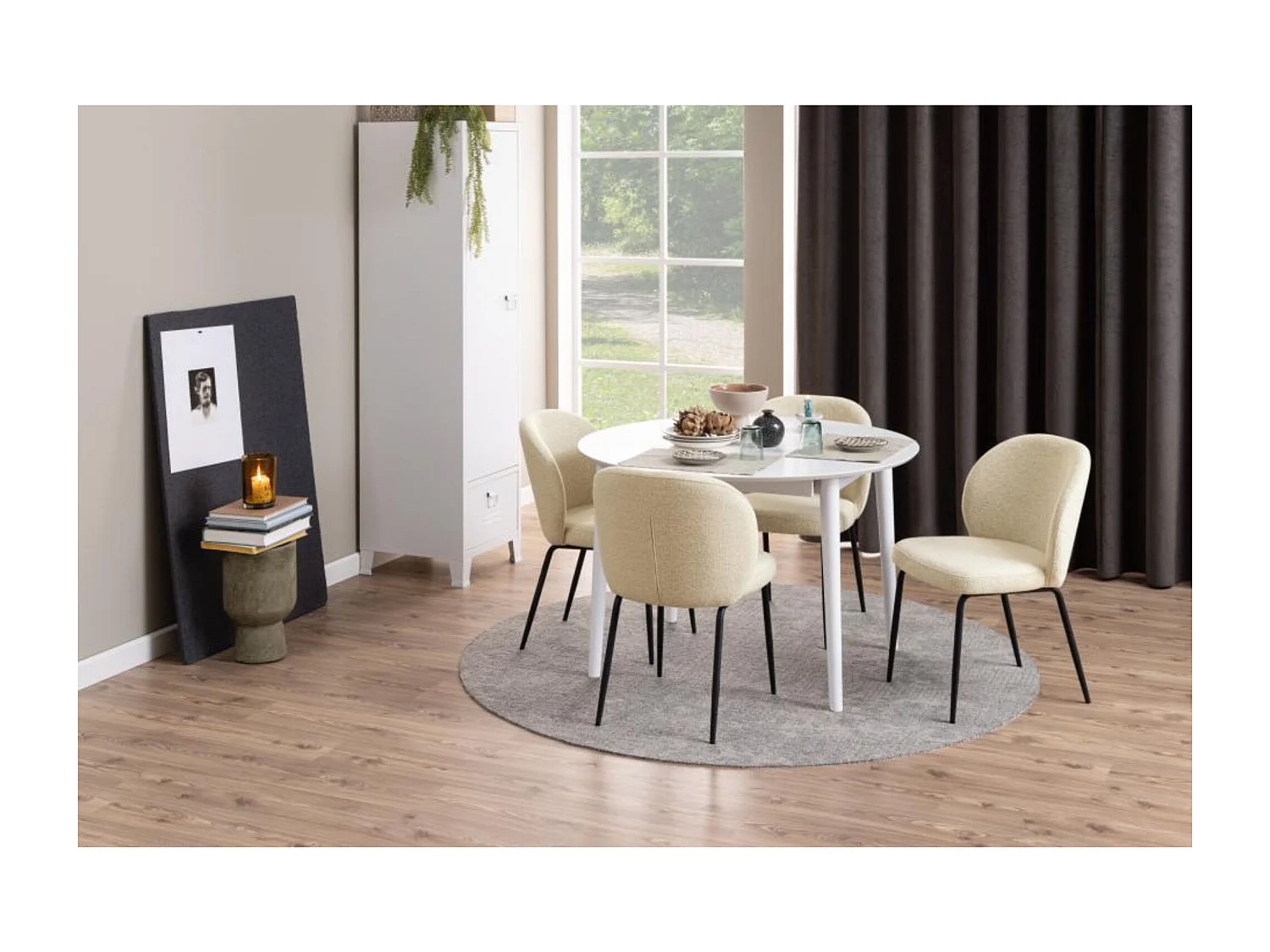 Chaise scandinave bouclette et pieds en métal noir (lot de 2) - PAMELA