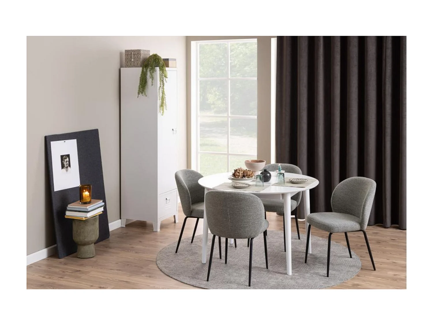 Chaise scandinave bouclette et pieds en métal noir (lot de 2) - PAMELA