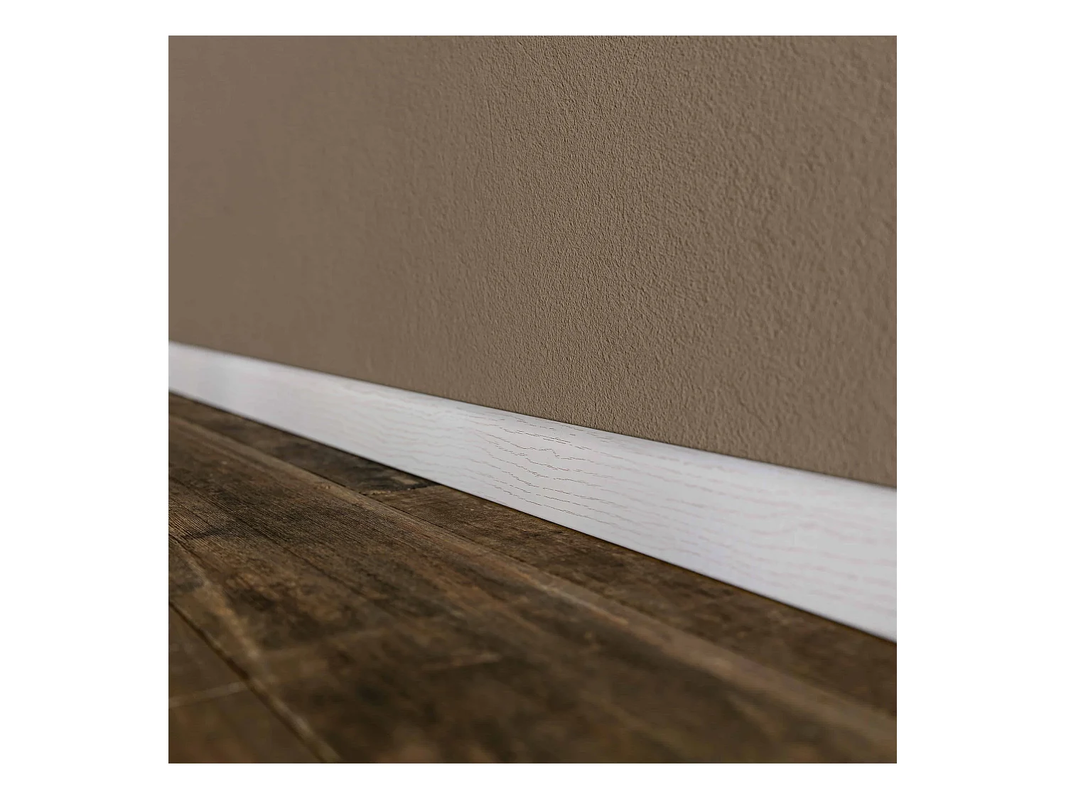 Plinthe Passe-Câble PVC 50 mm - Frêne Blanc - 2.60 m, À l'unité