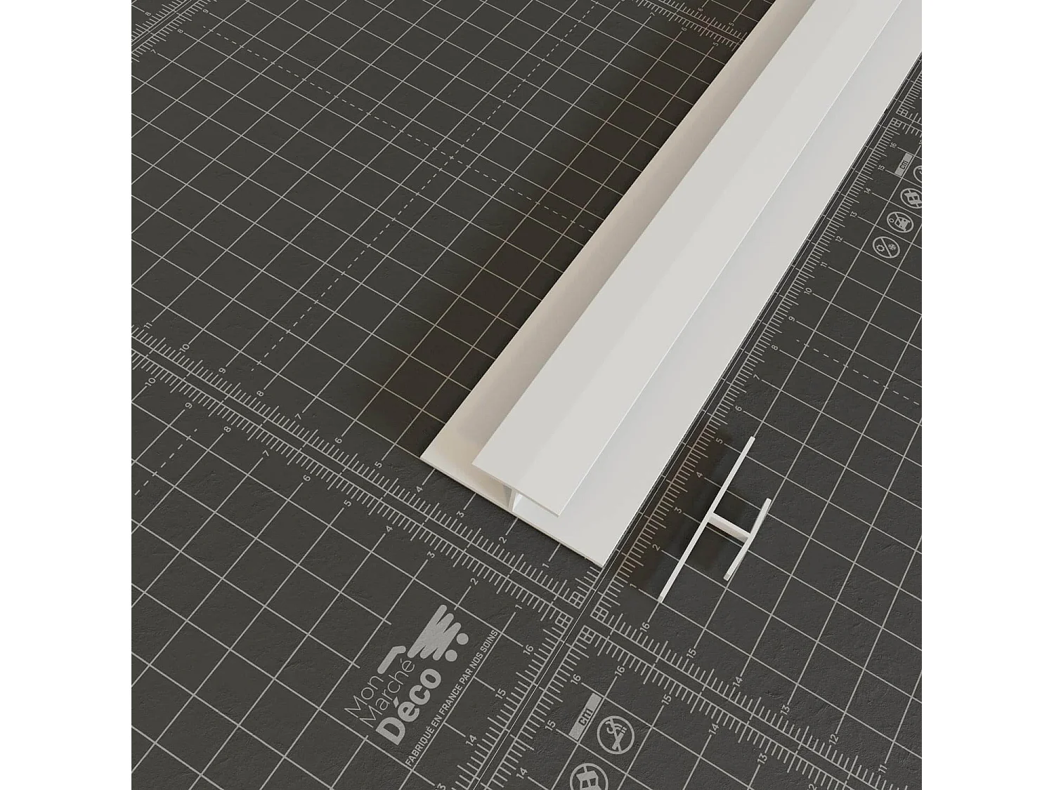 Profil de Jonction PVC 8 mm - Longueur 2.60 m - Blanc