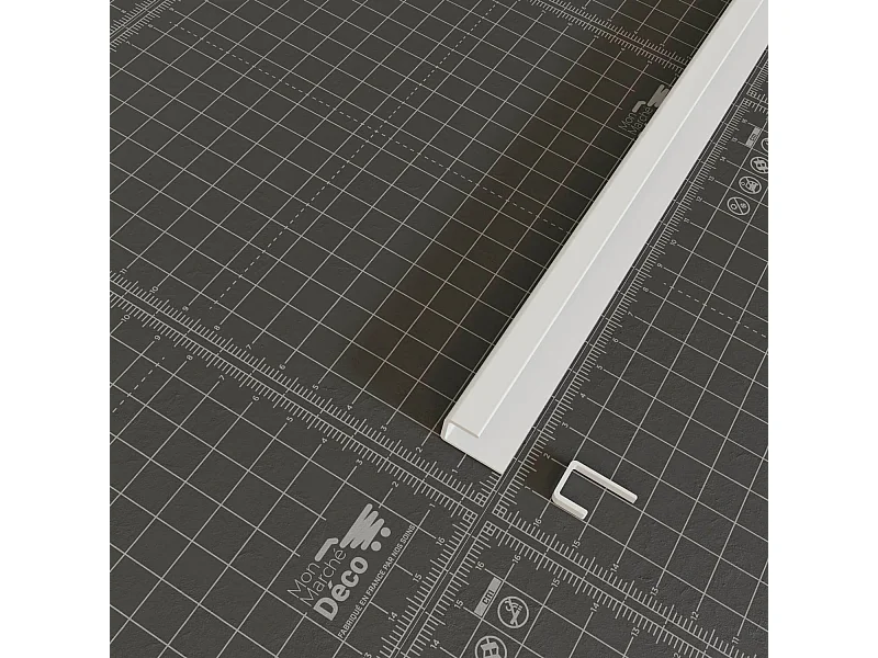 Profil d'Arrêt PVC Alimentaire 8 mm - Longueur 2.60 m - Blanc