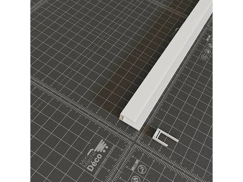 Profil d'Arrêt PVC Clipsable 8 mm - Longueur 2.60 m - Blanc