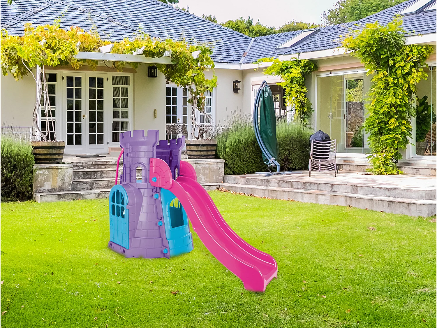 Castelo de plástico para crianças com escorrega CASTELO SLIDE