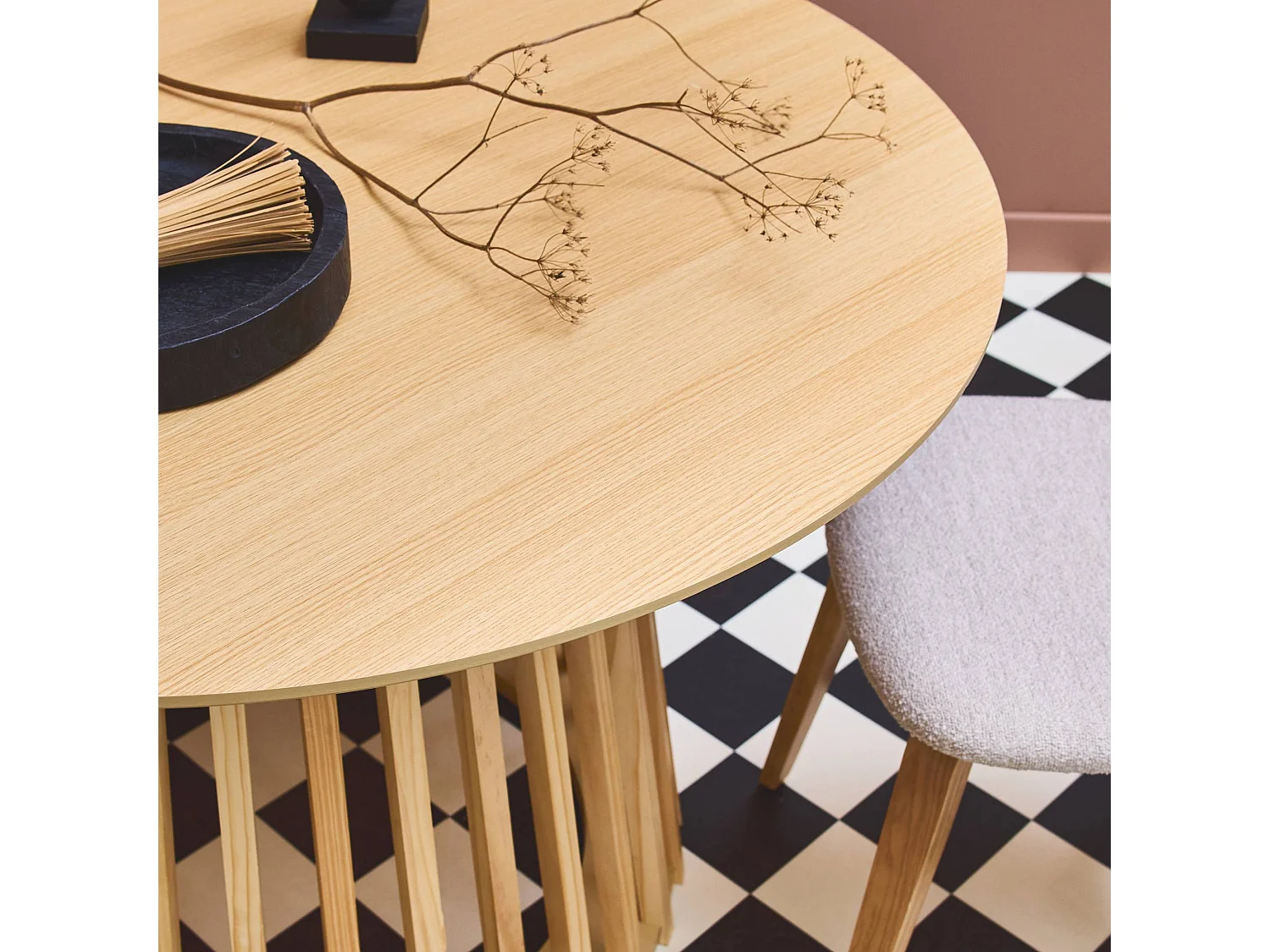 Table à manger effet bois chêne pieds bois de sapin 4 places Ø120cm