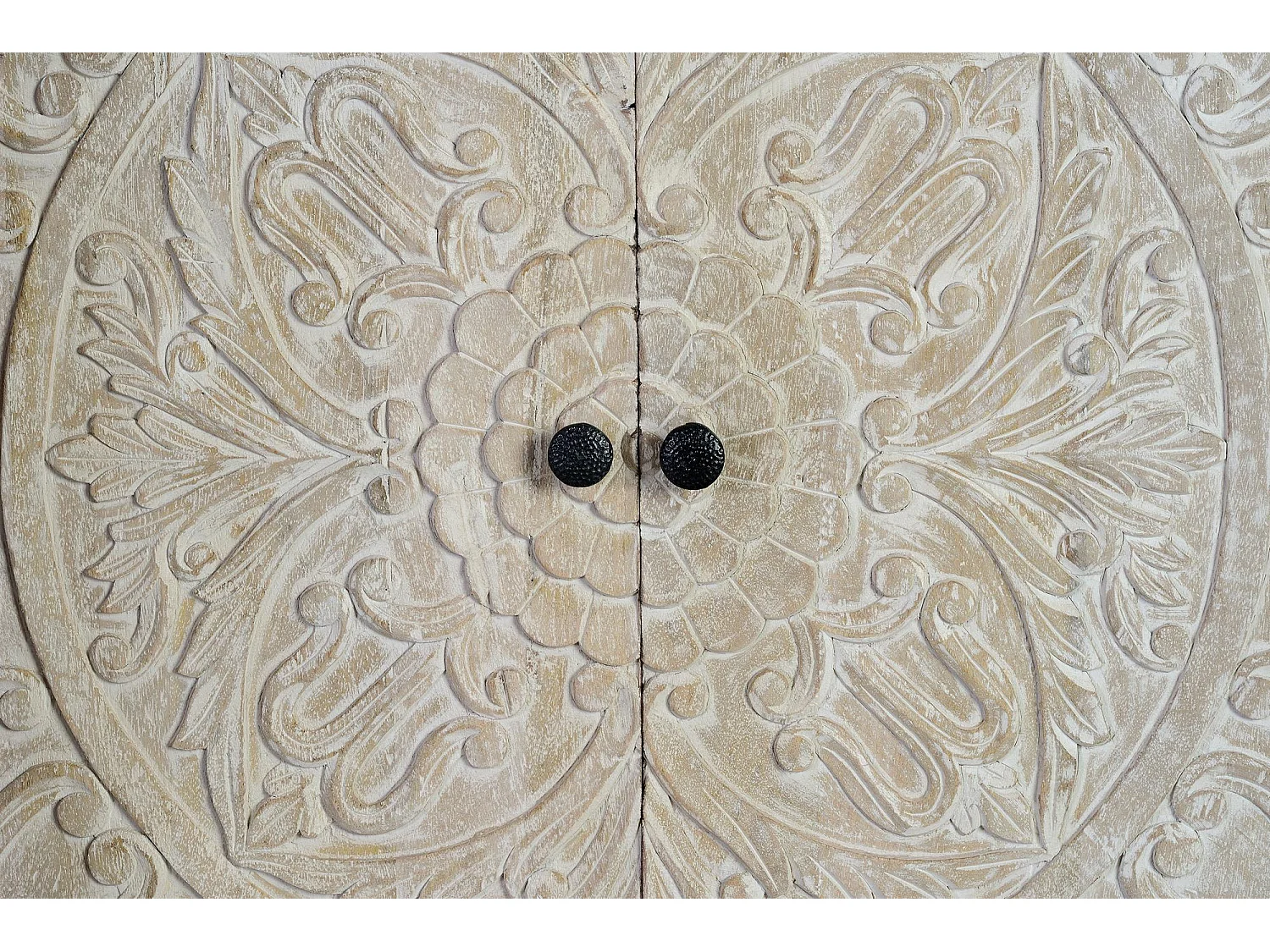 Buffet en manguier blanc vieilli