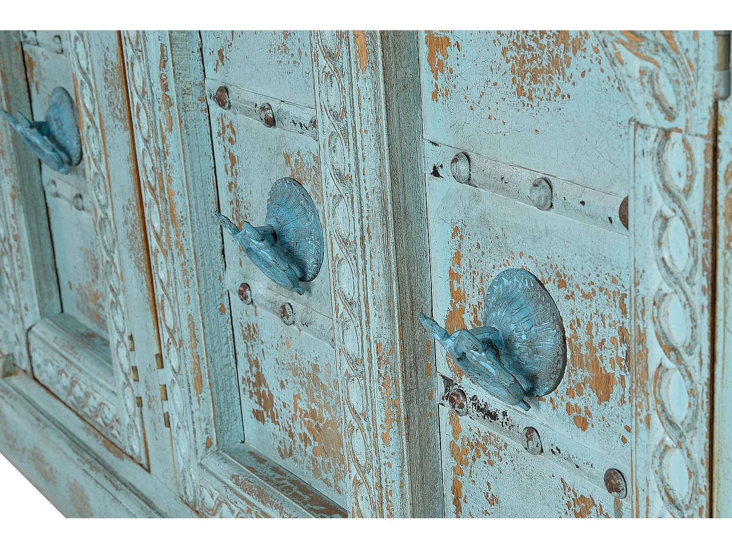 Bufet z drewna manguier