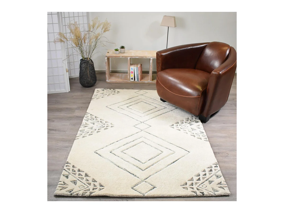 tapis salon 120x170 fait à la main en laine beige motif traditionnel