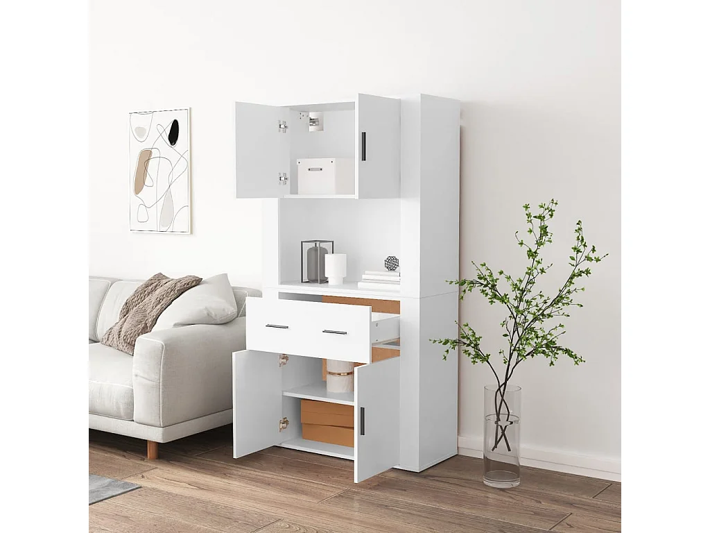 Hoge kastukkenbewerkt hout wit