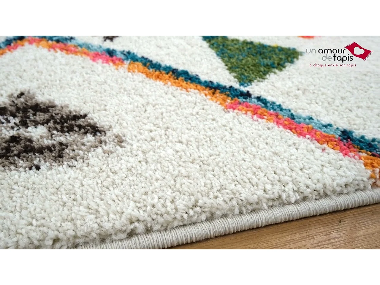 Tapis berbère 40x60 tissé motifs tribaux LYN5 OURIKA C blanc