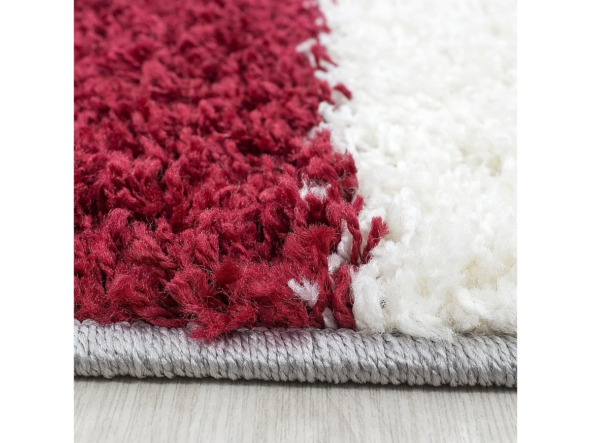 Tapis poils longs shaggy 60x110 rectangle tissé rouge et gris motif damier