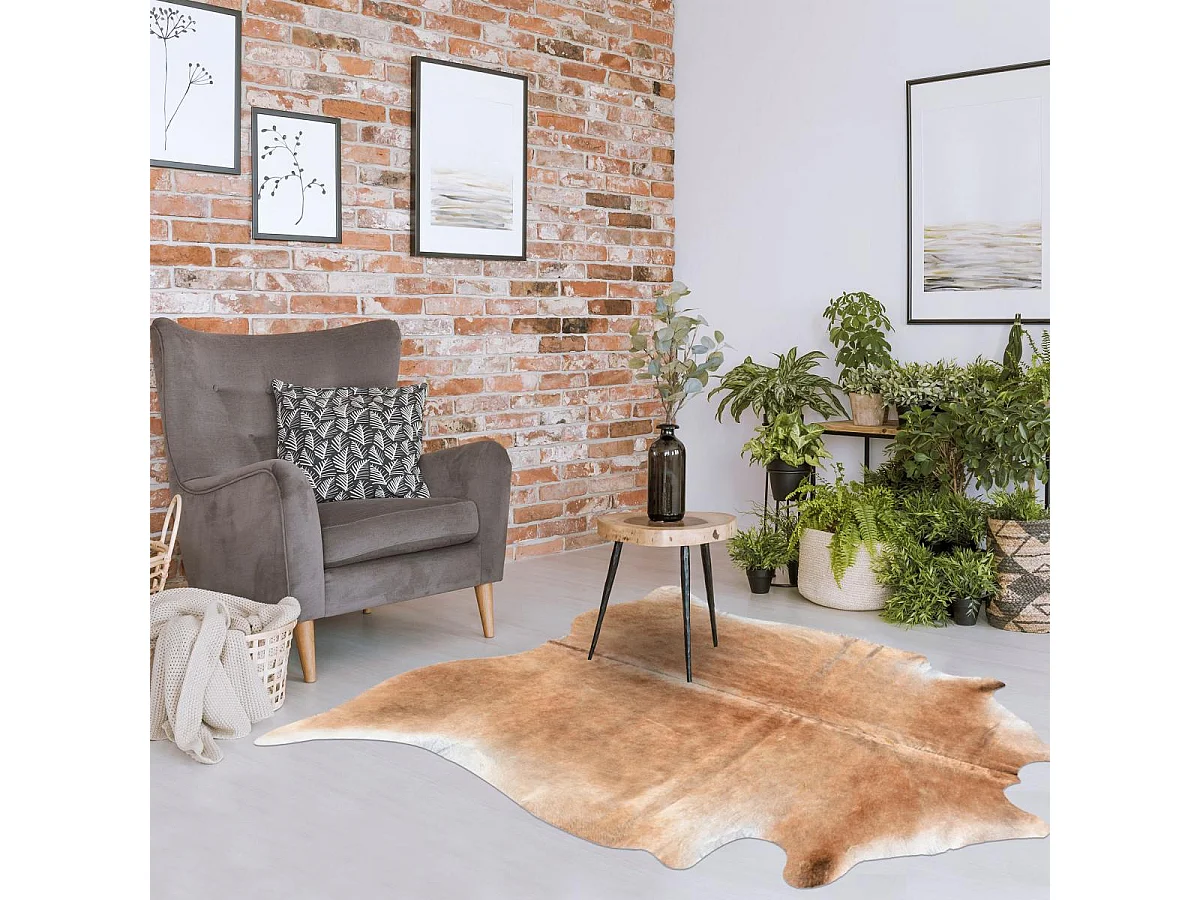 Tapis peau de vache 160x180 kilm fait à la main beige et marron