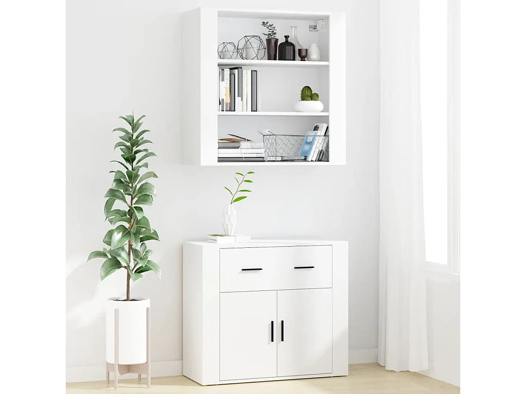 Hoge kastukkenbewerkt hout wit