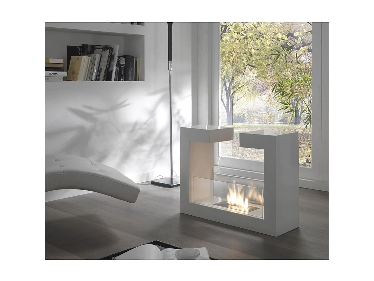 Biocheminée au sol design moderne Tête à tête Blanc 2 kW/h