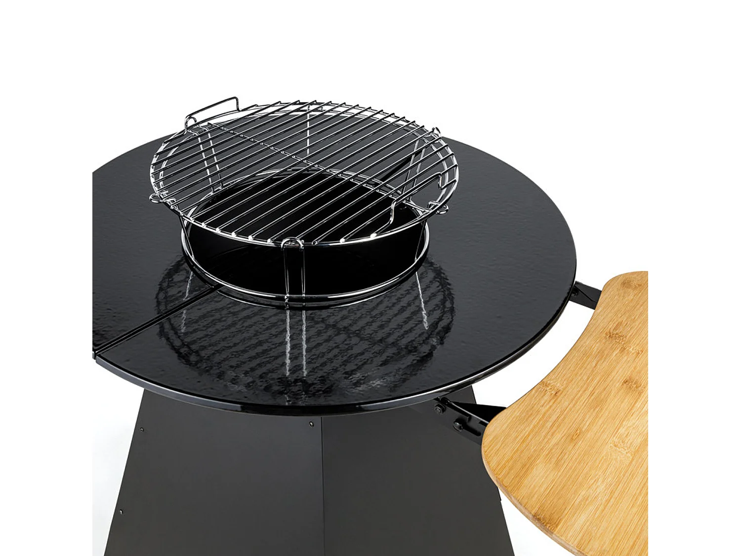 Braseiro de carvão vegetal com placa de ferro fundido esmaltado