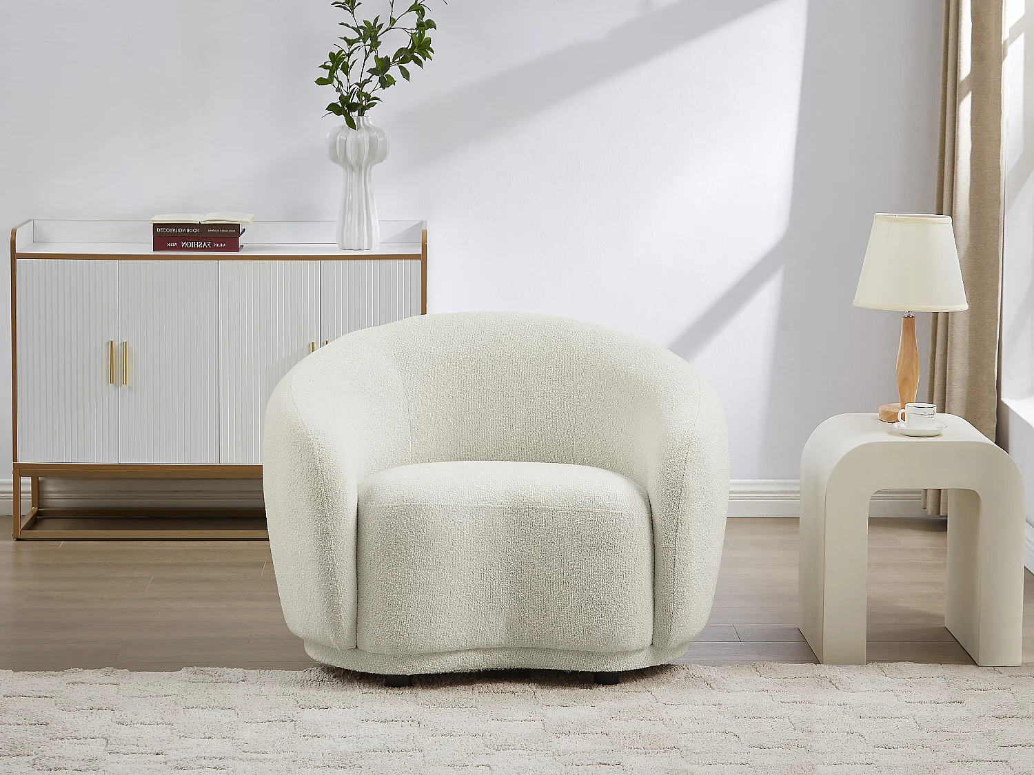 Fauteuil en tissu bouclette blanc ivoire BOVANA de Pascal Morabito