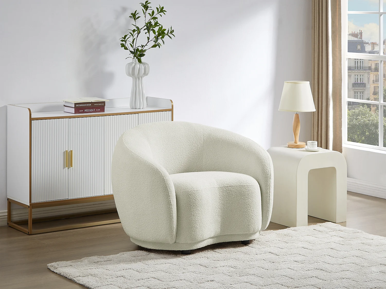 Fauteuil en tissu bouclette blanc ivoire BOVANA de Pascal Morabito