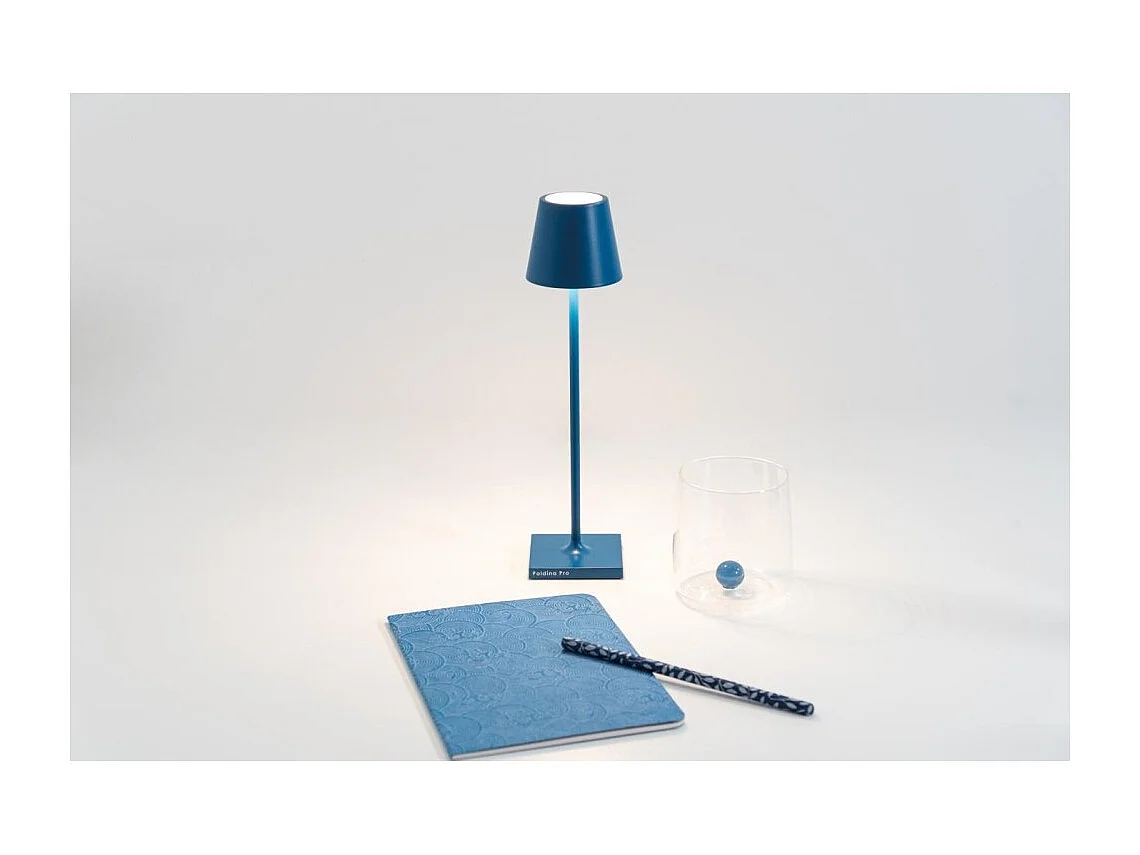 Poldina Pro Micro Blue Capri lampa stołowa LED z możliwością ładowania i ściemniania, z baterią do 12 godzin