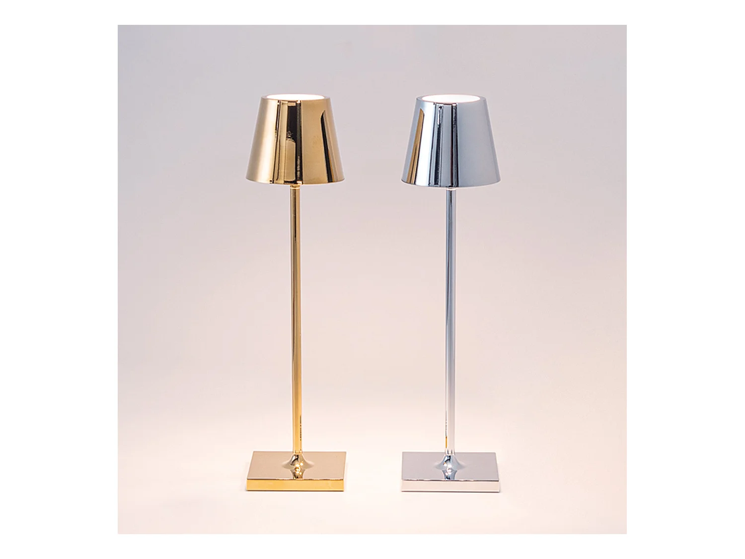 Poldina Pro Micro Polished Chrome LED-tafellamp, oplaadbaar en dimbaar met een batterijduur van maximaal 12 uur