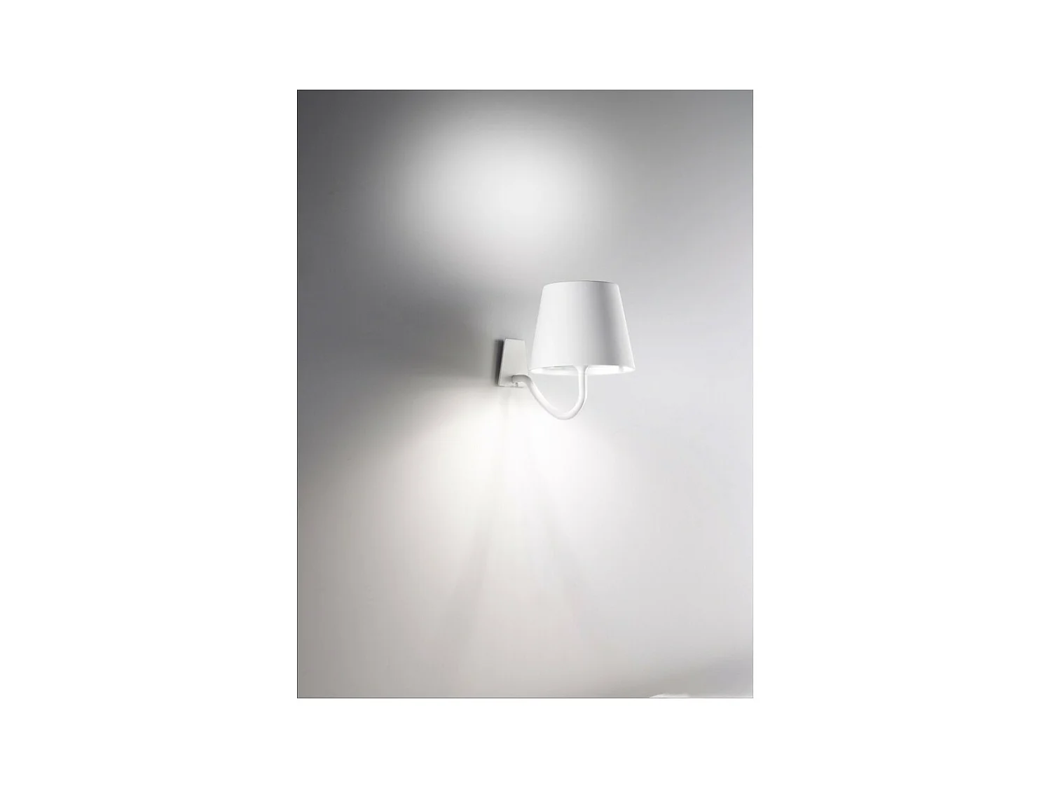 Applique LED Poldina Gris Foncé, rechargeable et dimmable avec une autonomie jusqu'à 12 heures